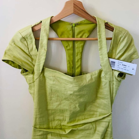 NWT 2000’s Nicole Miller Artelier pastel green figure flattering dress - Picture 4 of 8